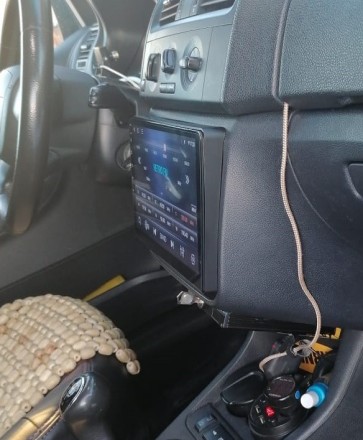 Магнитола на Андроид для Skoda Fabia II (07-14) RedPower 750 (для звука)