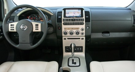 Магнитола Nissan Pathfinder R51 на топовую комплектацию, Compass PA 8026S