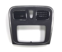 Рамка переходная 2din Renault Sandero, Logan 2013+ для MediaNav, матовая с окантовкой  Рамка переходная 2din Renault Sandero, Logan 2013+ для MediaNav, матовая с окантовкой