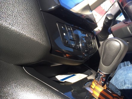 Автомагнитола для NISSAN Serena C26 (2010-2016) 9 дюймов Compass L