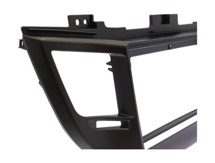 Рамка переходная HYUNDAI Tucson (15-18) для дисплея 9 дюймов, черный